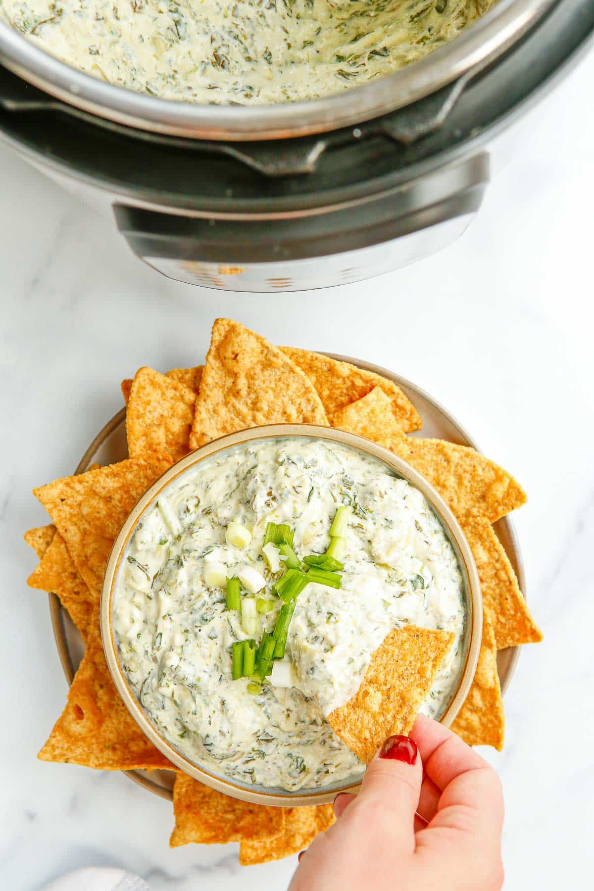 spinach artichoke dip with chips