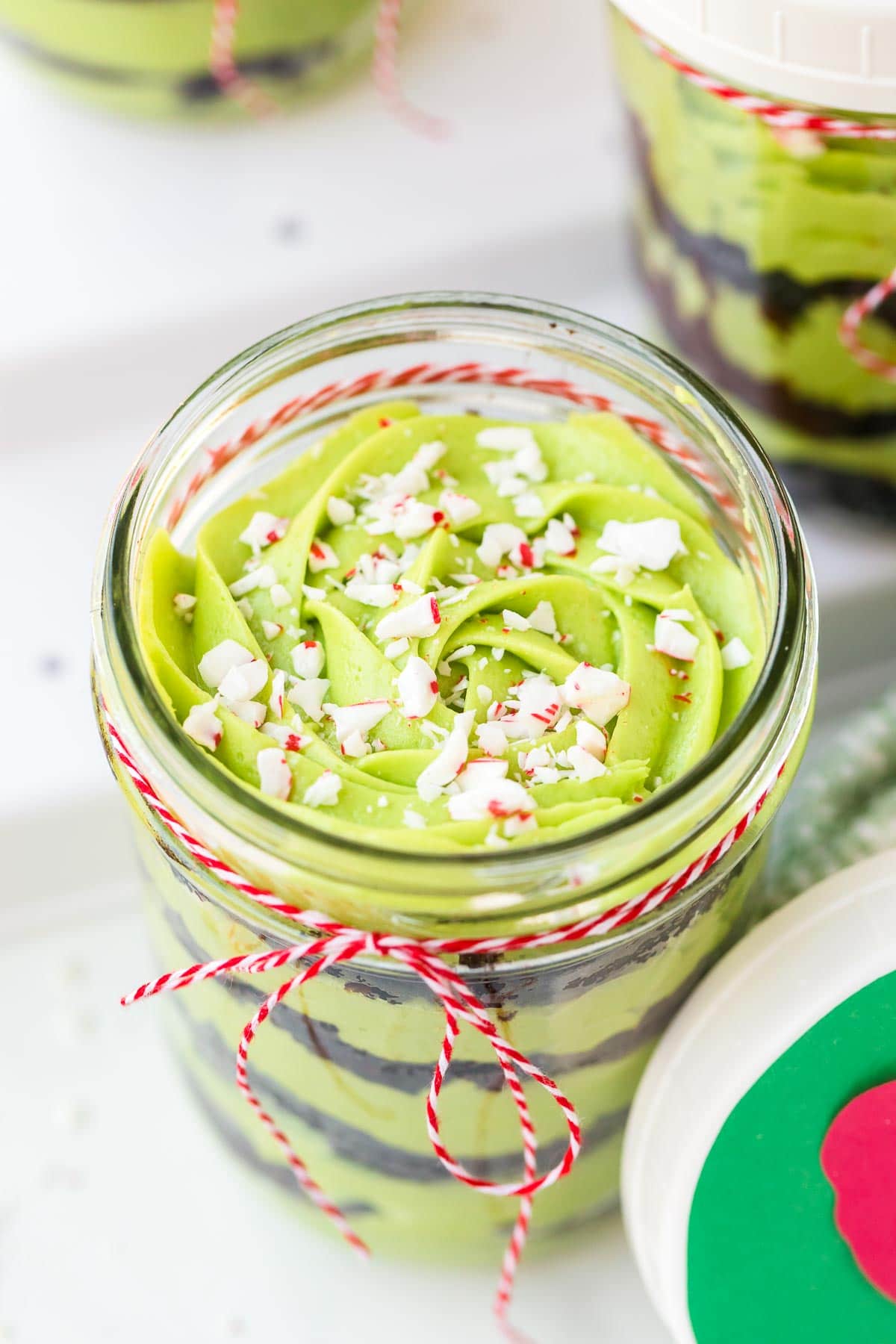 grinch cake in jar top