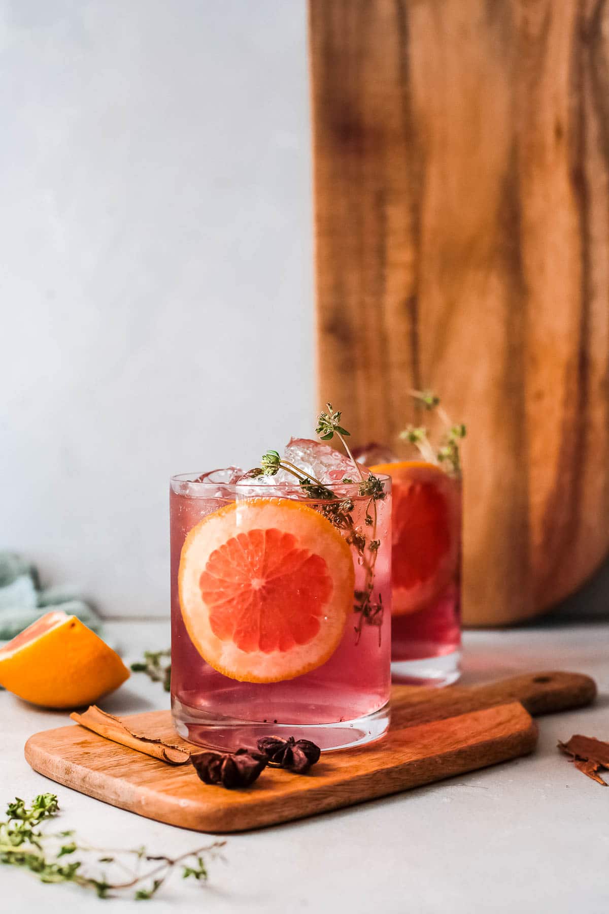 poinsettia drink with orange slice