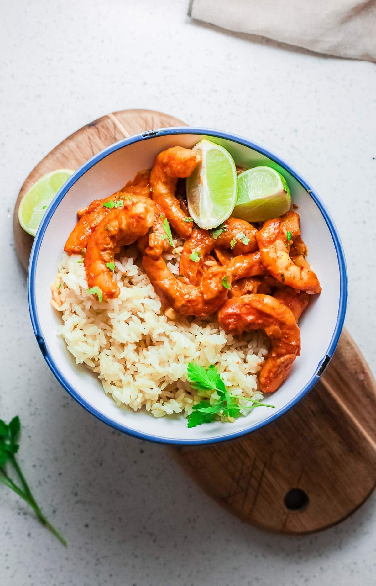 shrimp curry with rice in bowl 