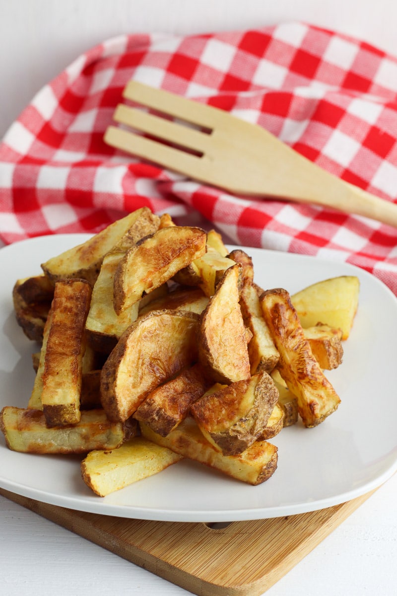 air fryer potato wedges on plate 