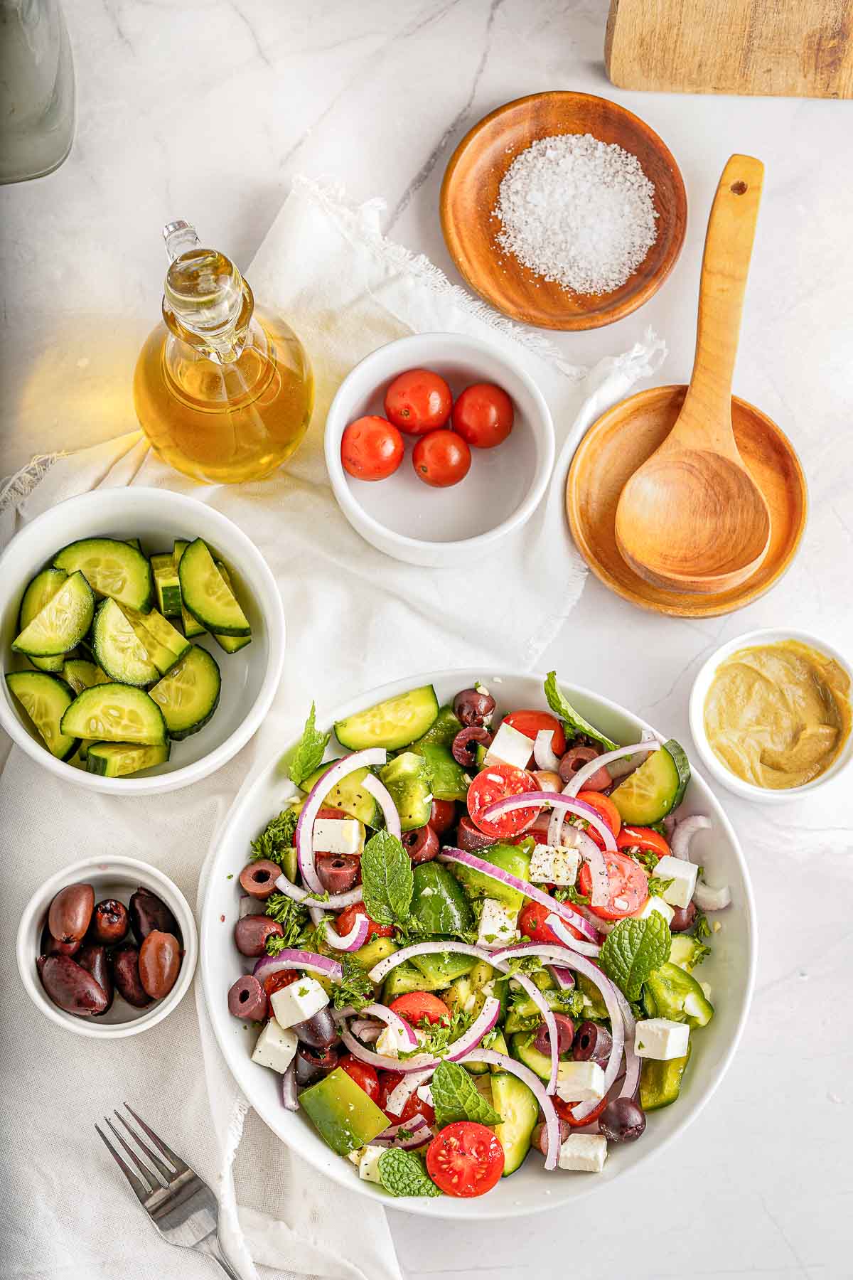 greek salad with dressing ingredients