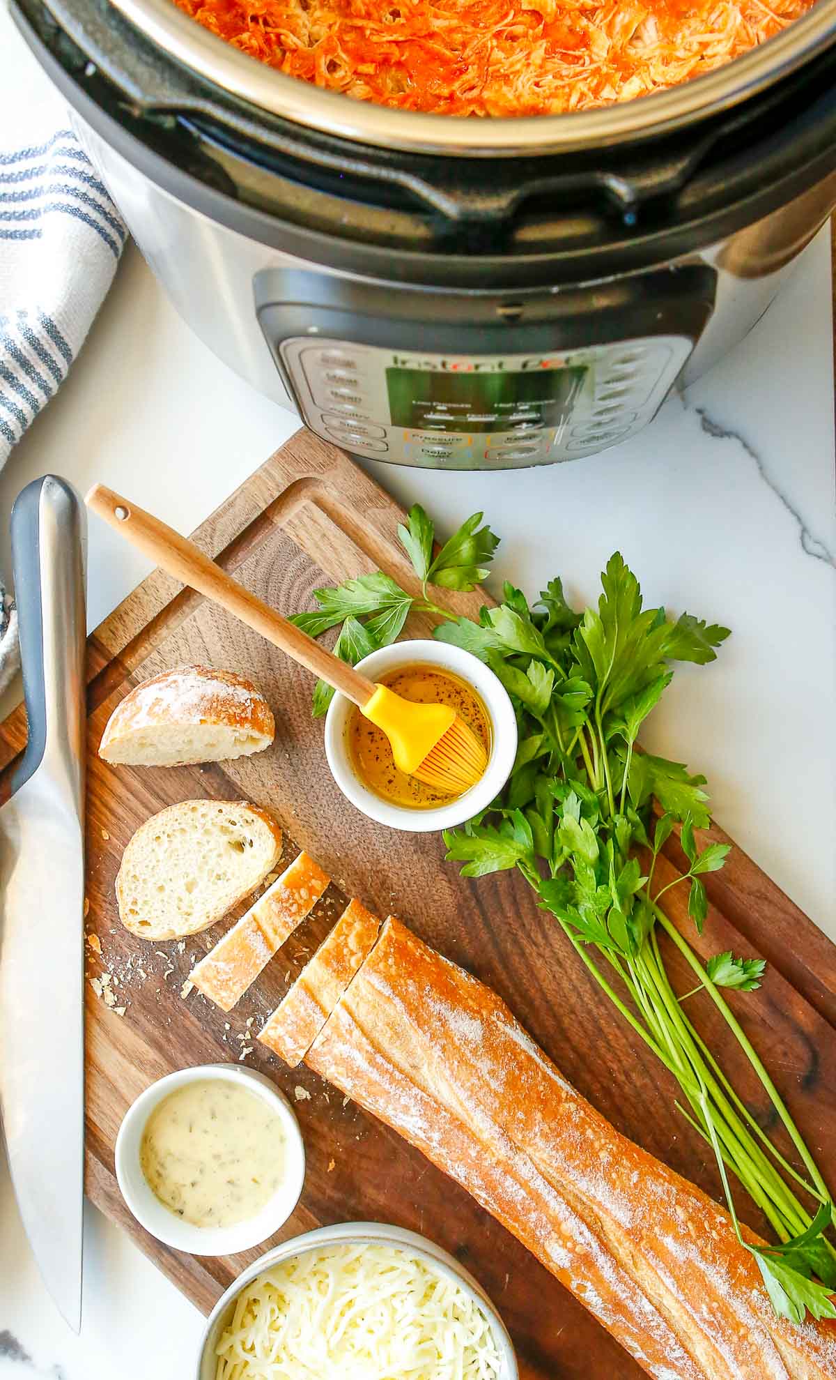 buffalo chicken crostinibread 