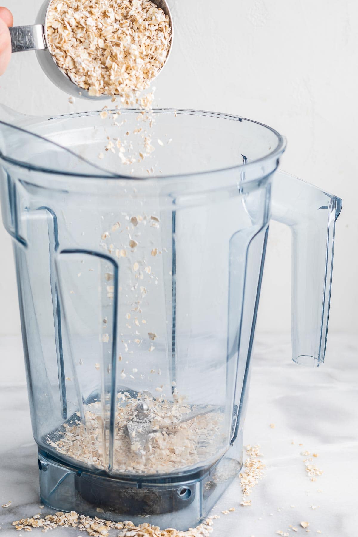 rolled oats in the blender