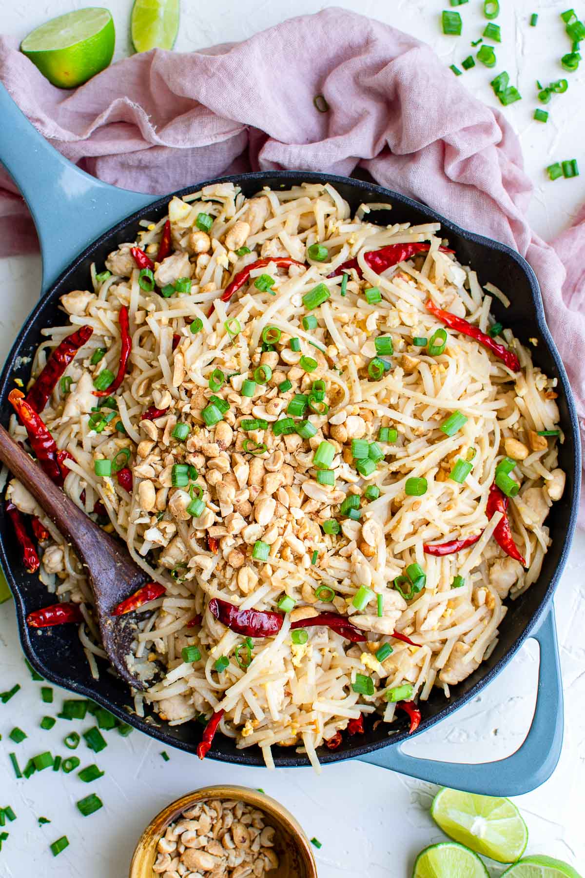 chicken pad thai in skillet 