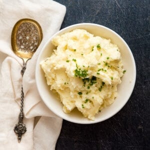 Instant Pot Sour Cream Garlic Mashed Potatoes