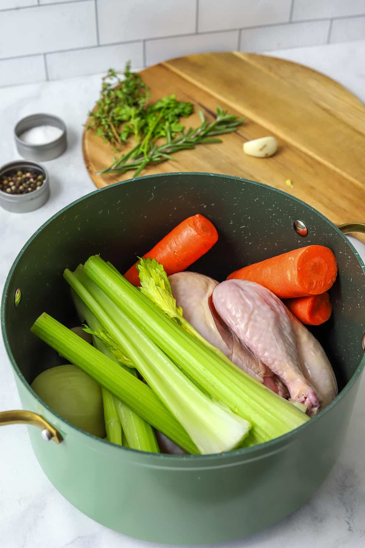 Works for Me Wednesday – Homemade Chicken Broth