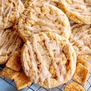 cinnamon toast crunch cookies on rack.