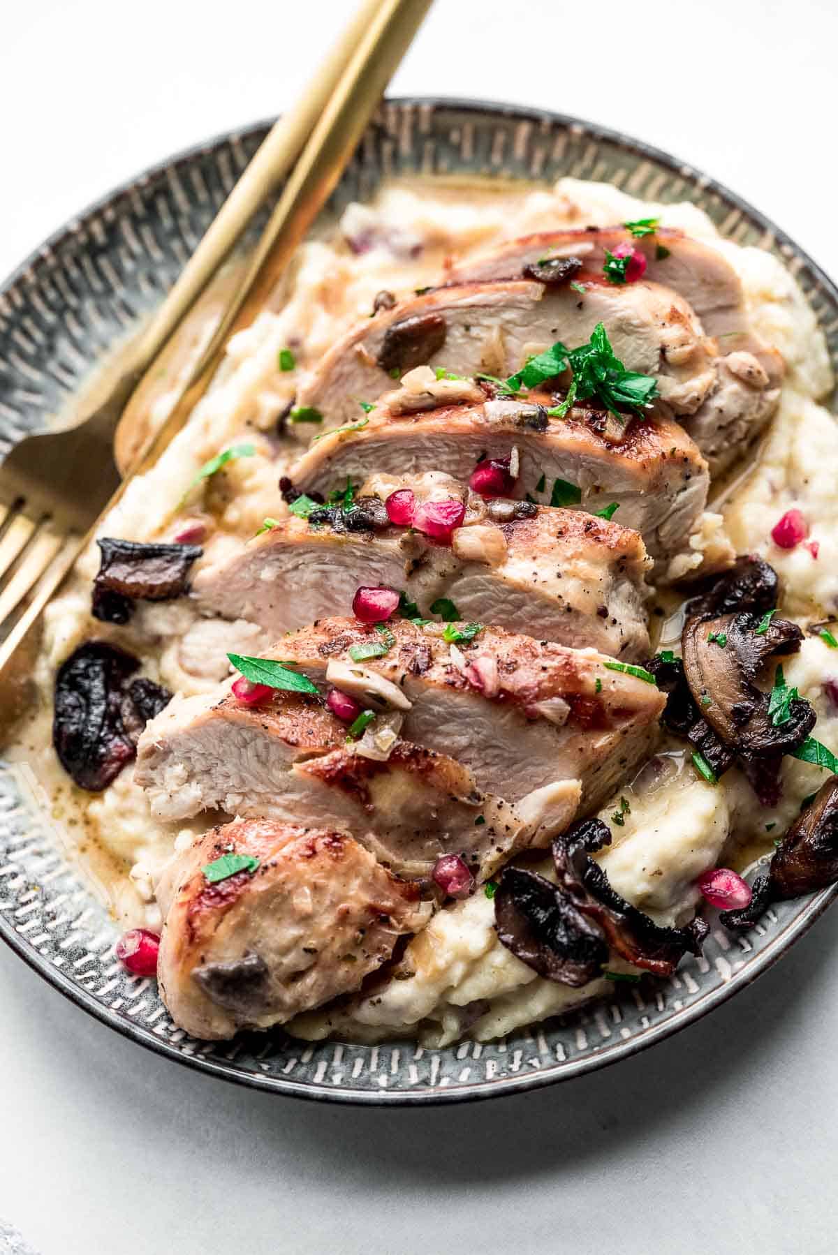 mushroom chicken with mashed potatoes sliced 3.